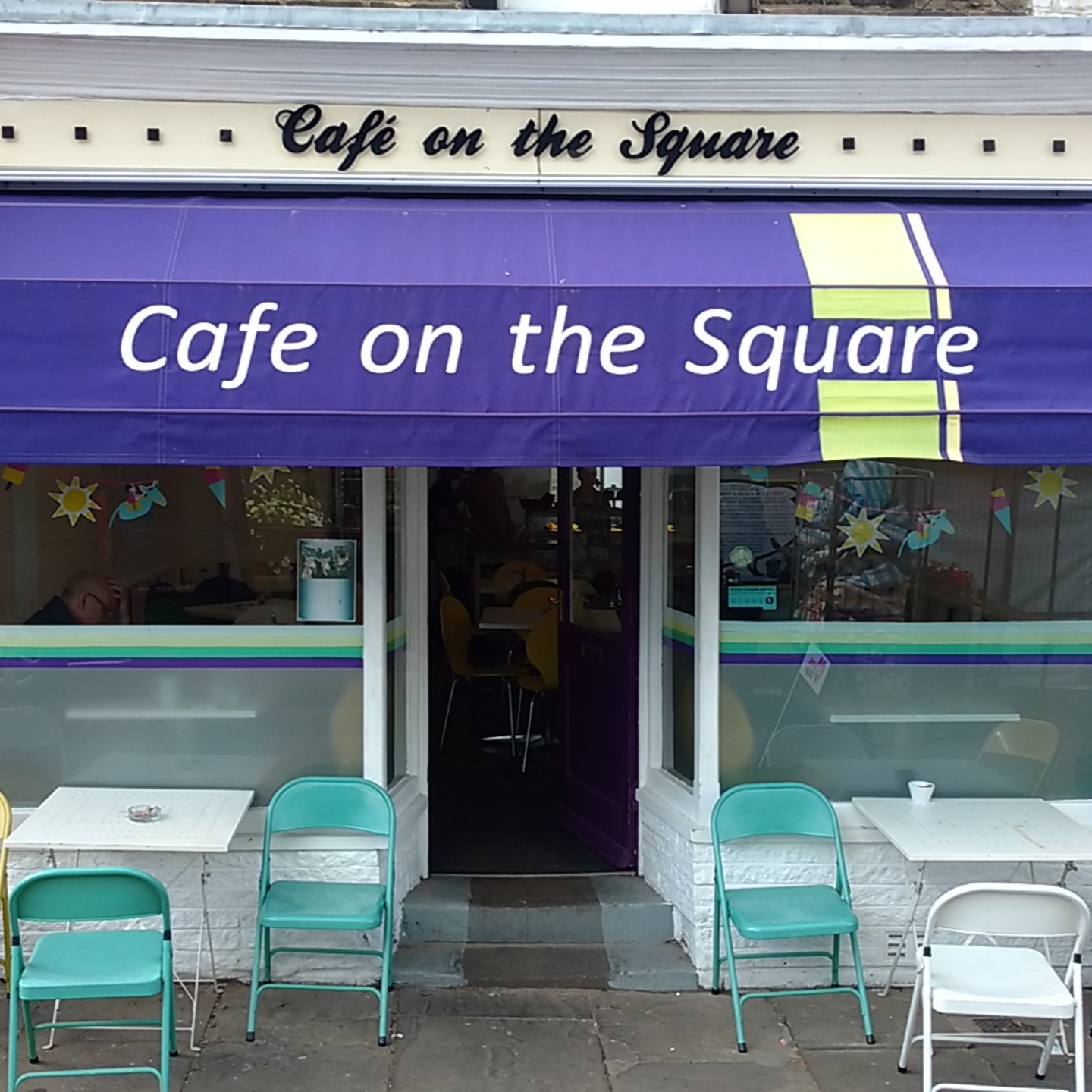 Cafe On The Square, Cafe